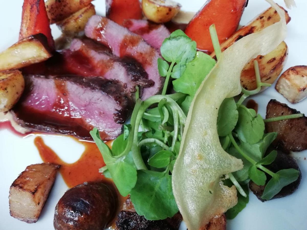 Masons Arms 호텔 Montacute 외부 사진