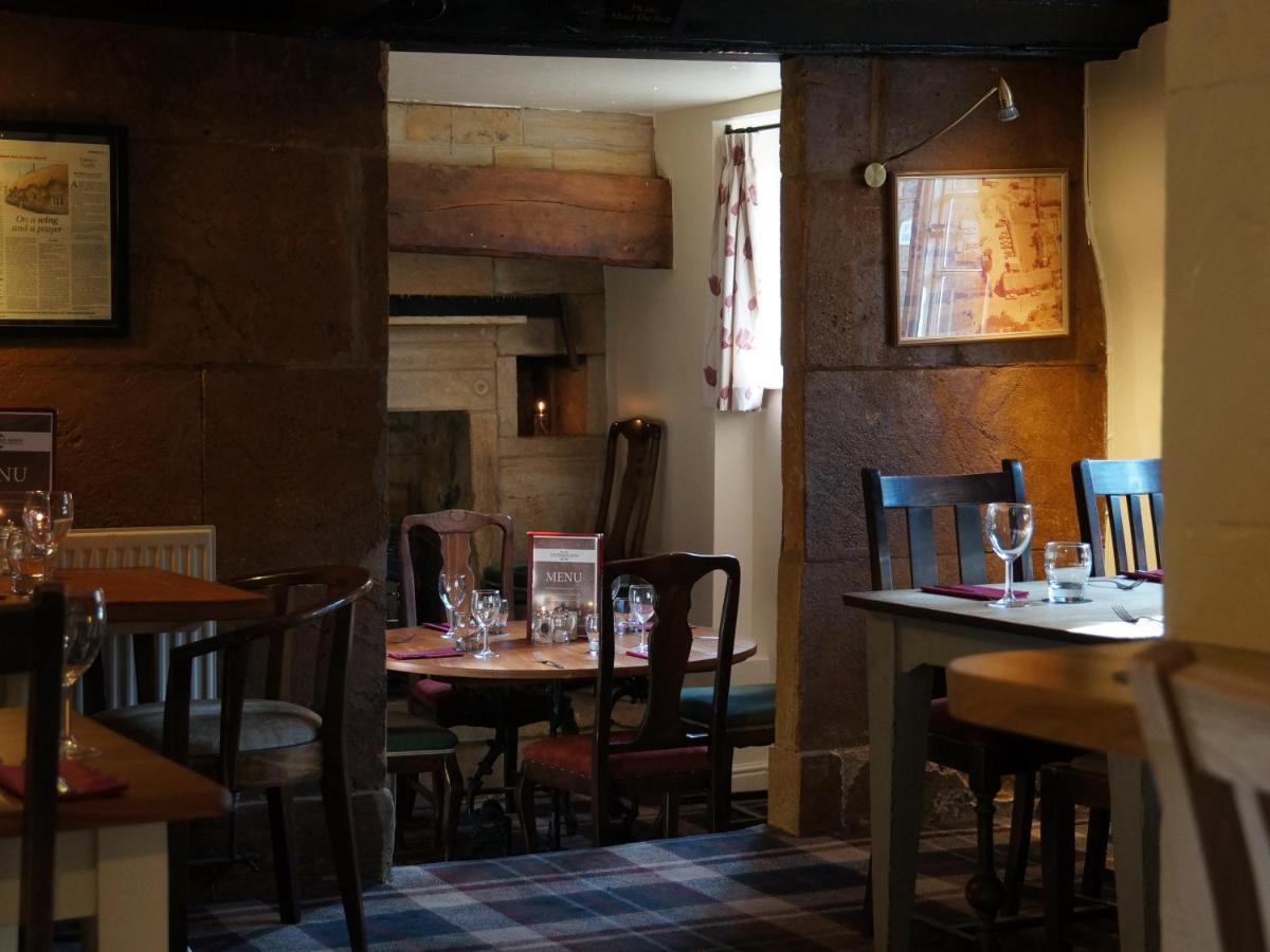 Masons Arms 호텔 Montacute 외부 사진