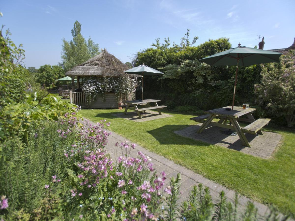 Masons Arms 호텔 Montacute 외부 사진