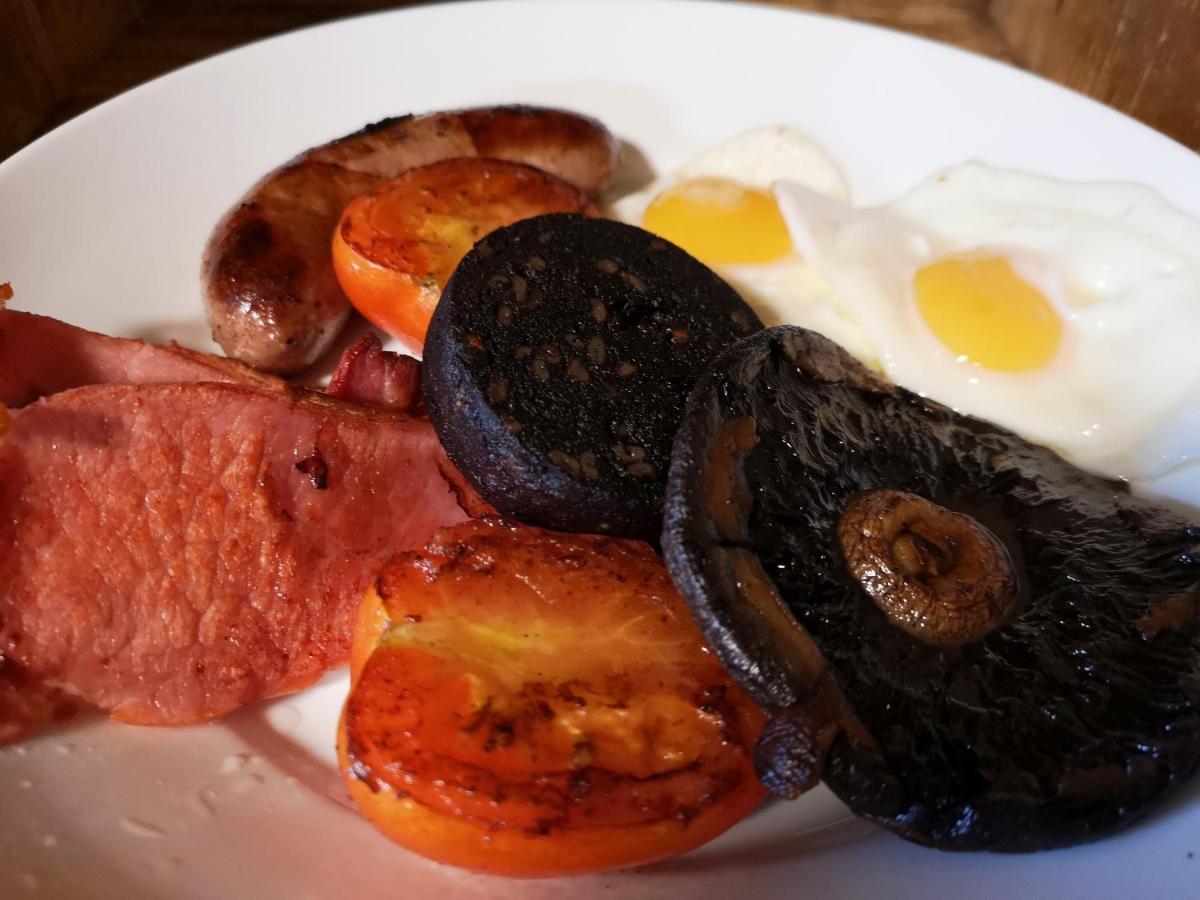 Masons Arms 호텔 Montacute 외부 사진